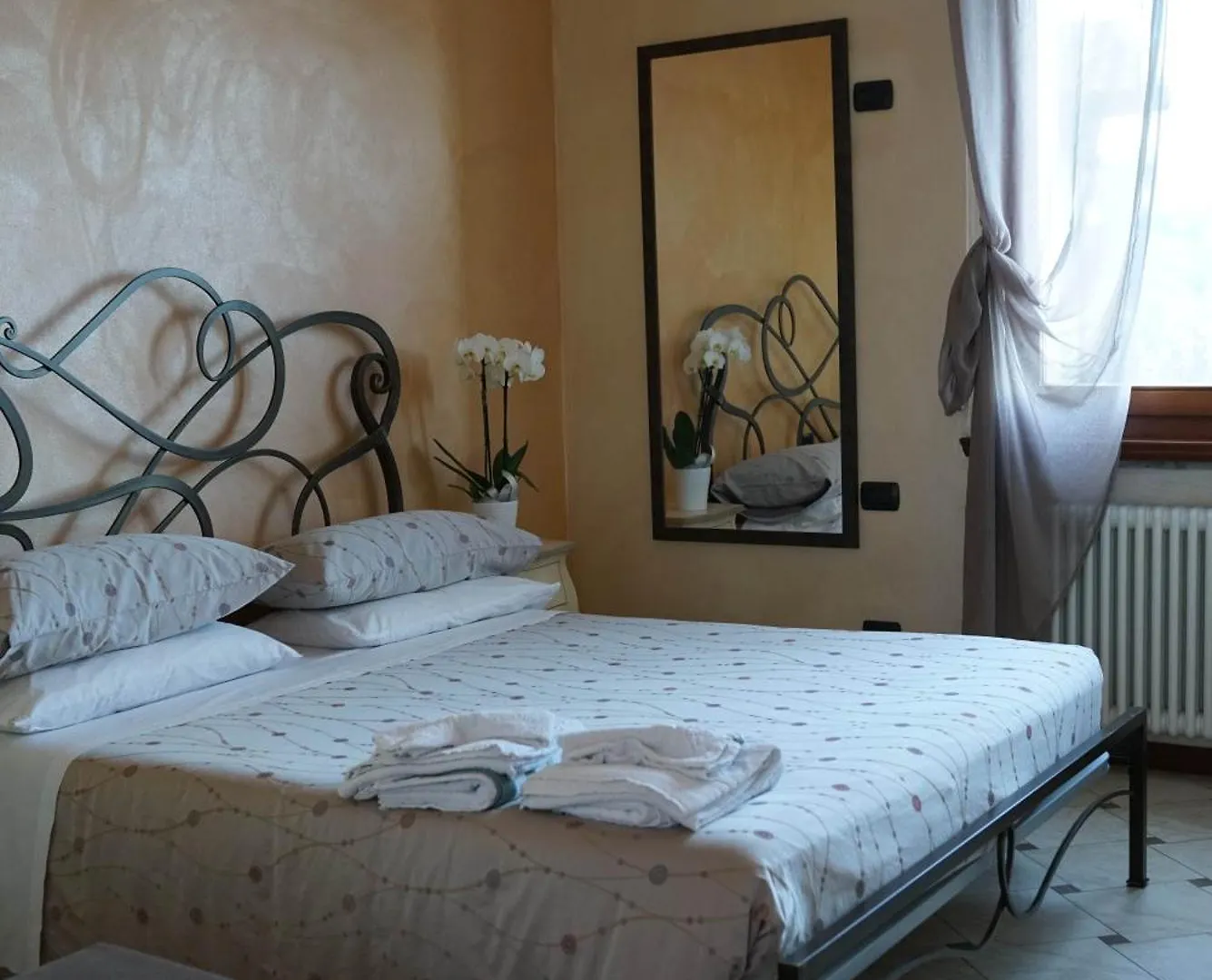 Portola La Vecchia Dimora Villa Roncola 0*,  Italy