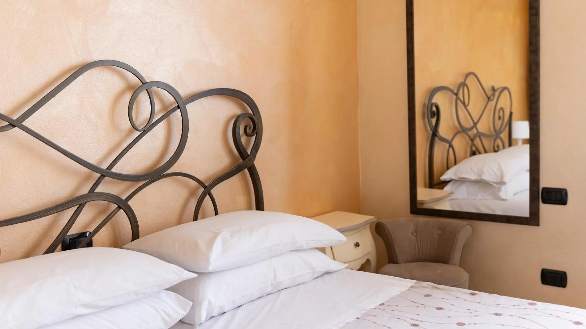 Holiday home Portola La Vecchia Dimora Villa Roncola Italy