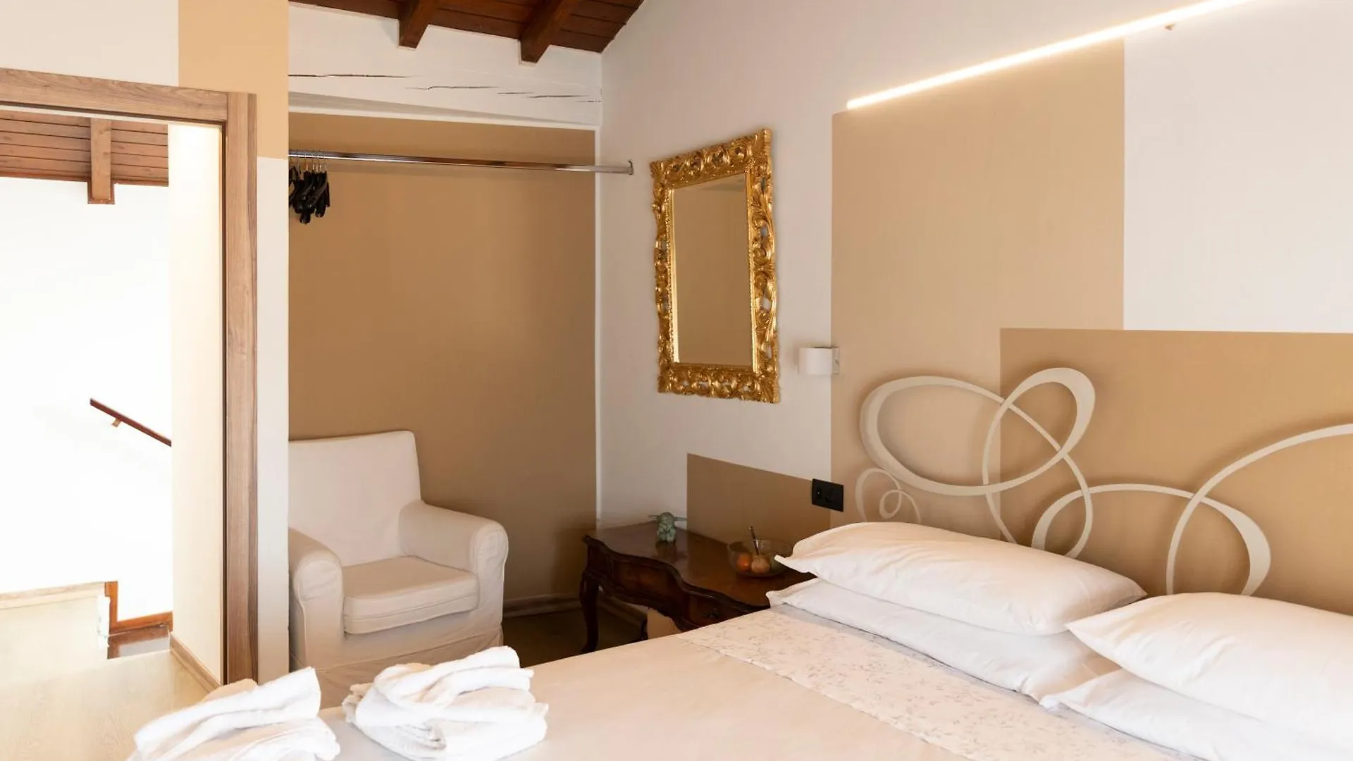 Portola La Vecchia Dimora Villa Roncola Holiday home