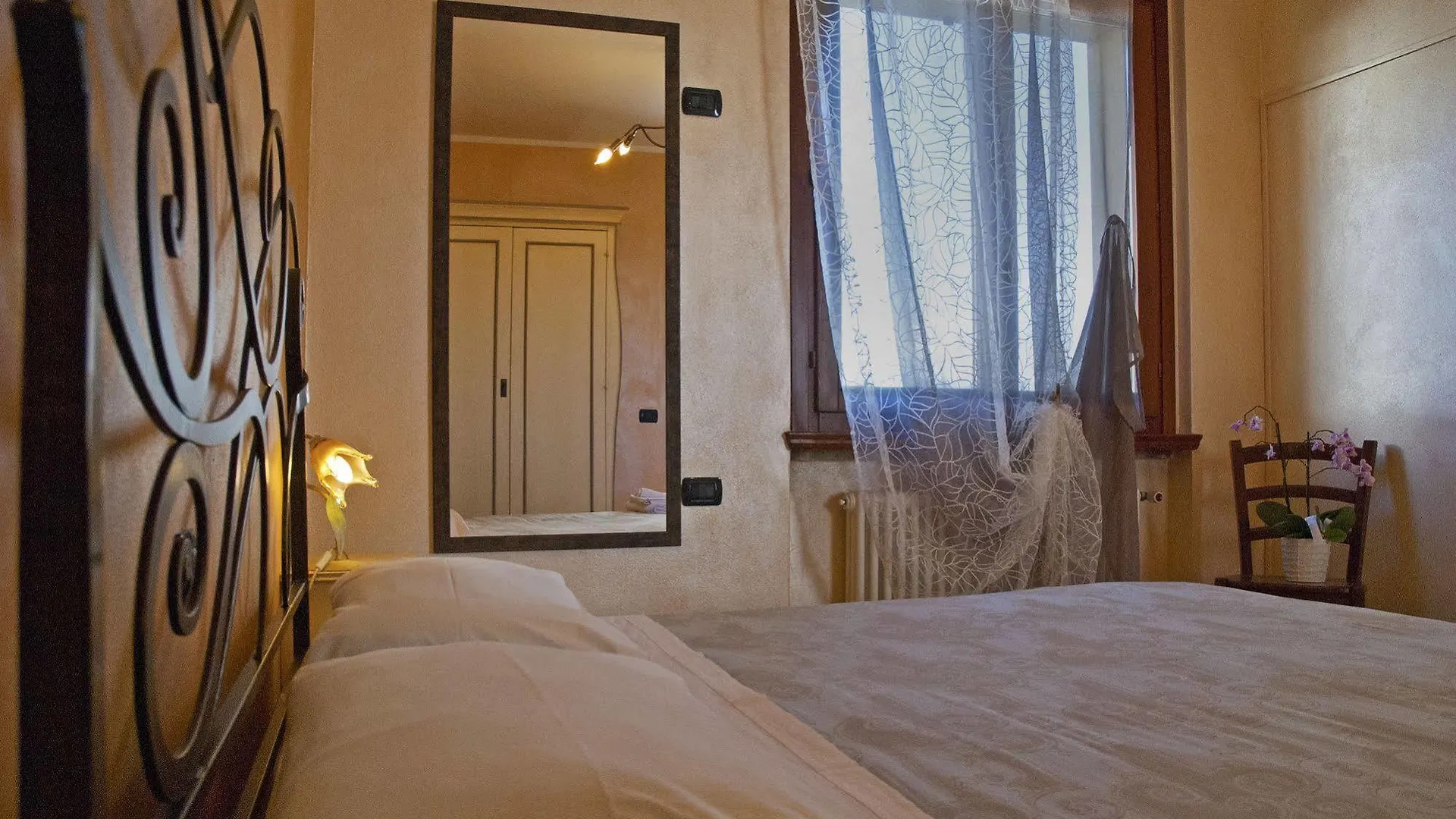 Portola La Vecchia Dimora Villa Roncola 0*,  Italy
